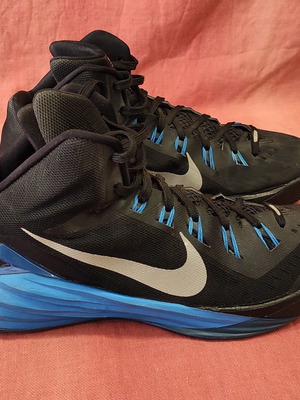 Αθλητικά Nike Hyper Dunk Νο42,5 μεταχειρισμένα, μαύρο και μπλε