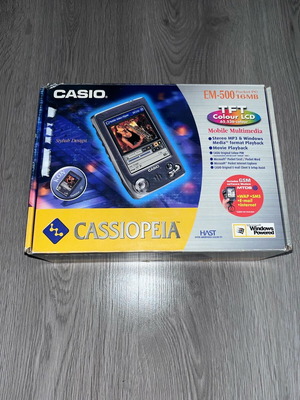 Продава се Casio EM-500 Pocket PC – Класическа технология за колекционери и любители на 90-те! Напълно нов!