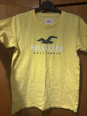 Hollister yellow T-shirt, size S