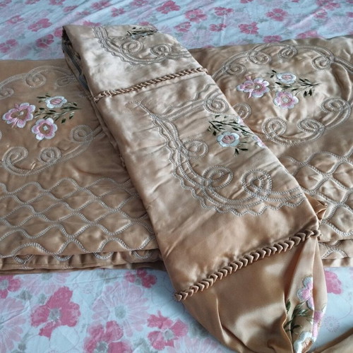 Vintage bridal quilt set with caramel pillow satin champagne