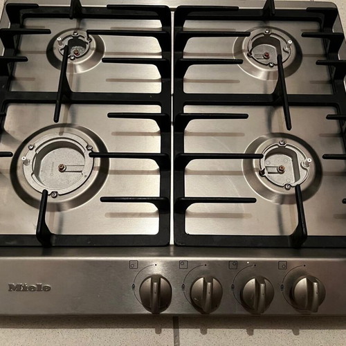 MIELE KM 360 G-1 gas stove used, missing flame distributors