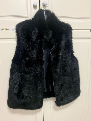 Steve Madden sleeveless vest used, eco size M, black