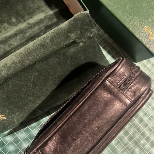 Davidoff pipe case for 2 pipes used, black leather