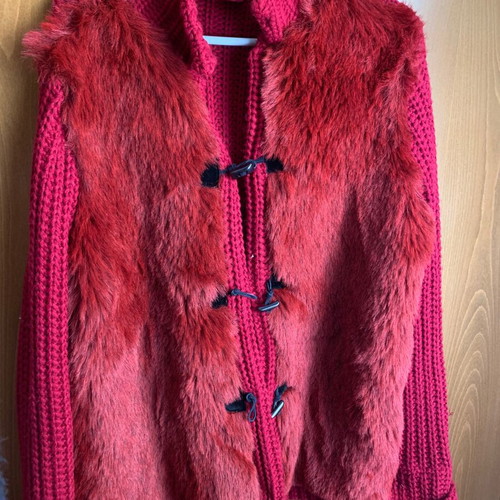 Thick knitted cardigan with fur, new, red, size S