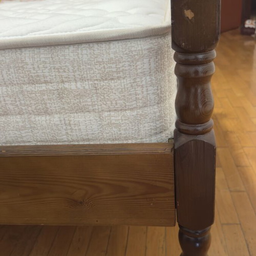 Wooden single bed 100x200 cm used, classic rustic style