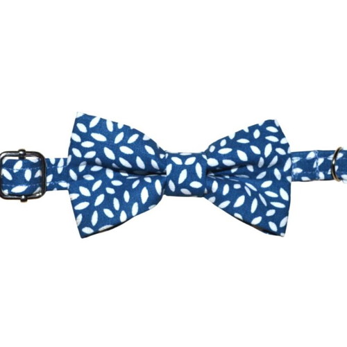 Cat collar with bow tie and safe breakaway collar new