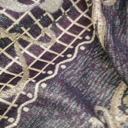 Wool scarf vintage in excellent condition