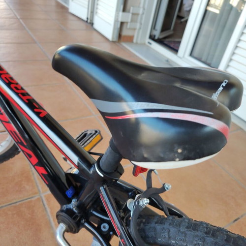Ideal 14" Bicycle like new, black, V-Brakes