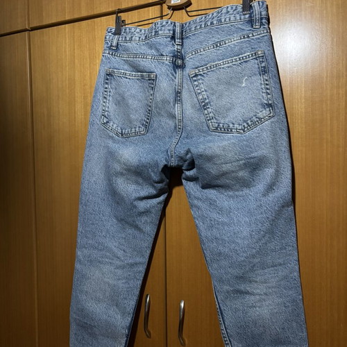 Light blue ripped jeans Zara size M, like new