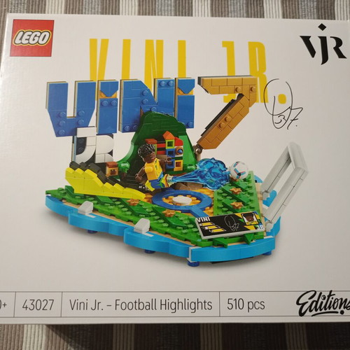 Lego Editions Messi, Mbappe, Ronaldo, Vini Jr new condition