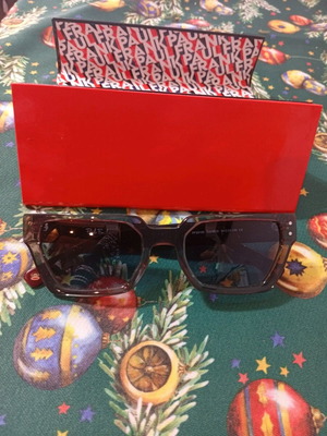 Paul Frank women's sunglasses like new, transparent frame, grey-black lenses
