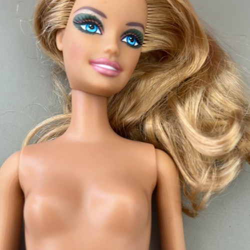 Barbie 2000 used, excellent condition