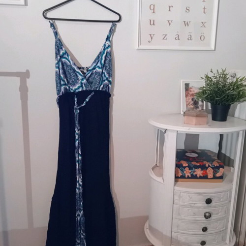 Mat maxi dress S like new, black