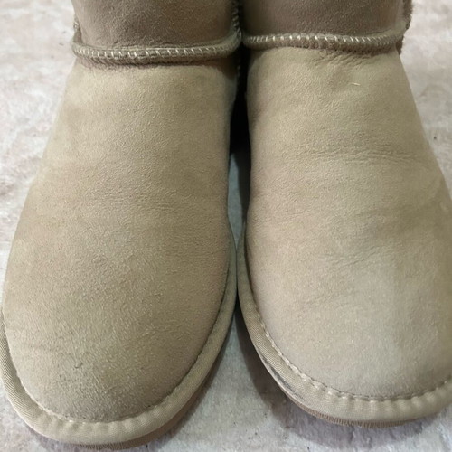 Ugg Women's Boots New Beige and Green Size 38