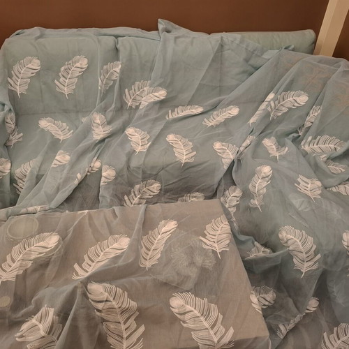 Curtain aquamarine with white embroidered feathers, like new, 450x275cm