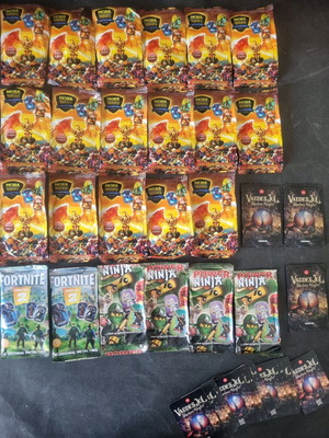 Φακελάκια συλλεκτικά 26 κλειστά με κάρτες πακέτο σαν καινούργιο