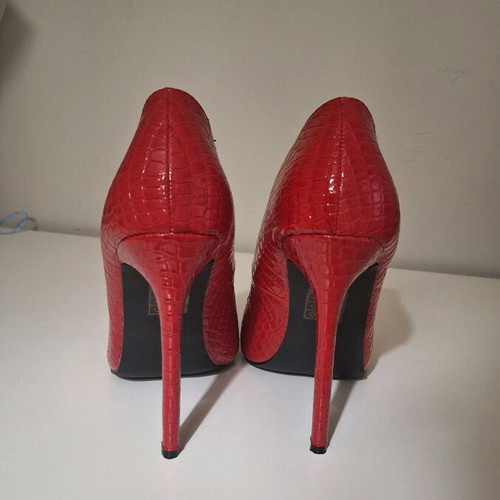 Tulipano red crocodile-effect patent leather pumps like new, size 40, 12 cm heel