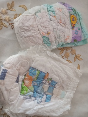 Baby diapers like new, pack of two
