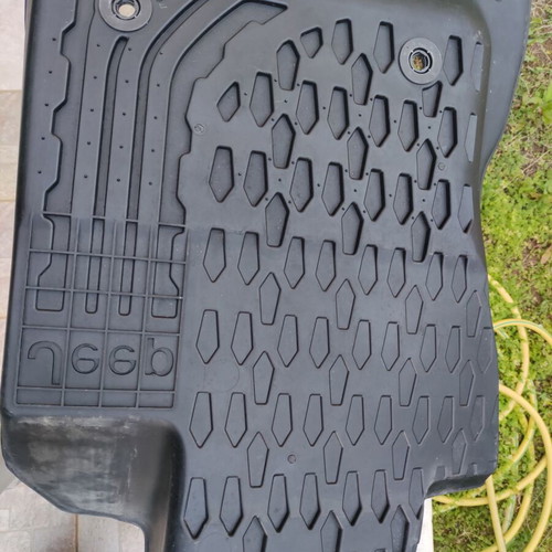 Jeep All-Weather Floor Mats for Jeep Compass 2017-2026 like new