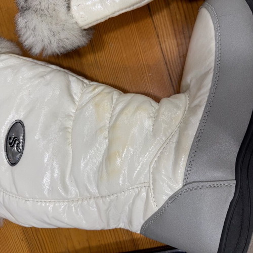 Waterproof boots with fur new, size 41, white