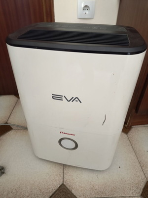Dehumidifier with Ionizer Inventor Eva DE-MDDF20 used, lightly