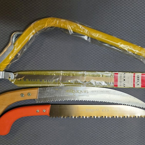 Set of new saws with 450mm bow saw, Augusta and Salvador saws