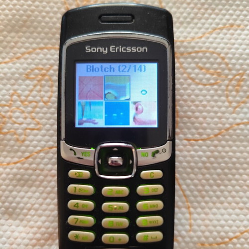 Sony Ericsson T290i vintage mobile phone used
