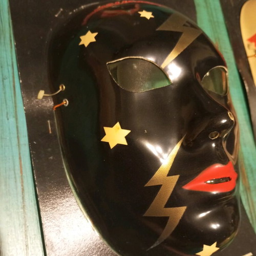 Vintage plastic carnival masks used, pack of 7