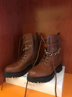 Ankle boots brown like new, size 39