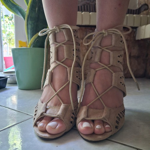 Beige suede lace-up sandals size 37 new with back zipper and 10.5cm heel