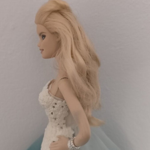 Barbie Holiday 2016 doll like new