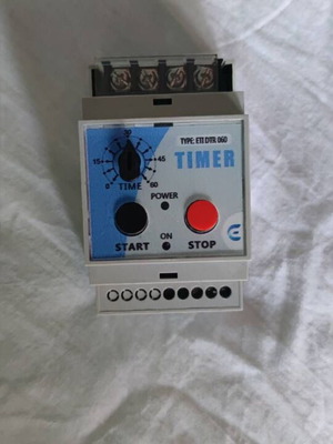 Power relay timer 30A like new