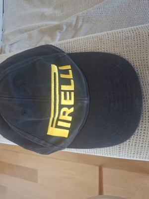 Καπέλλο αγωνιστικό οδηγού Pirelli Large, σαν καινούργιο, μαύρο και κίτρινο