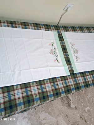 Комплект калъфки за възглавници като нови, 75 × 50 см, бели с бродерия