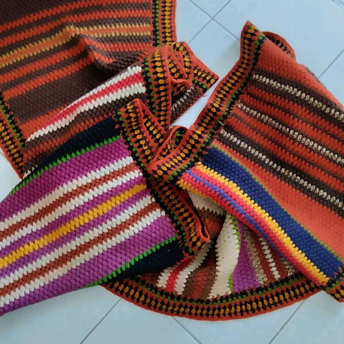 Handmade knitted throw like new, large, 390x50 cm