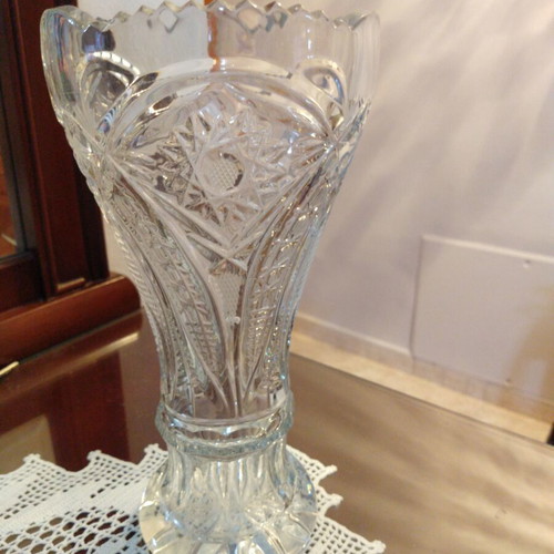 Crystal vase like new, height 24cm, opening 12.5cm