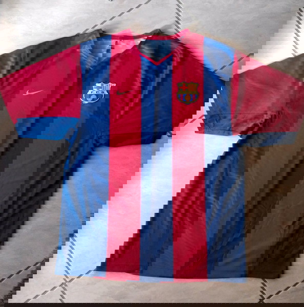 BARCELONA NIKE ΕΠΙΣΗΜΗ ΕΜΦΑΝΙΣΗ ΣΕΖΟΝ 2003-2004