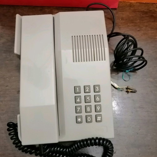 Iris 2000 wired telephone used, gray