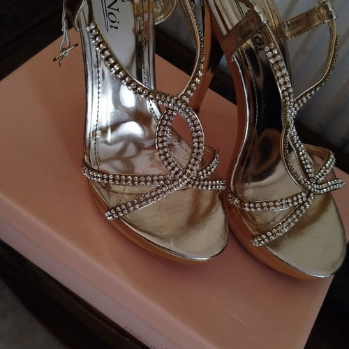 Voi & Noi gold platform sandals size 37