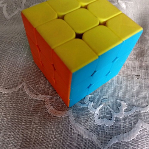 Cube 3x3 like new, very good condition