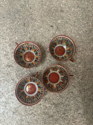 Tea cups set of 4 used vintage and antique