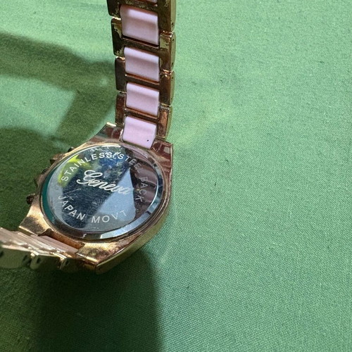 Wristwatch used, women's pink and silver