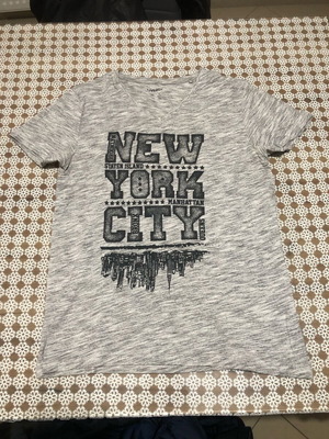 V T-Shirt used, gray color, size S