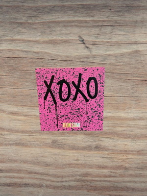 Jeon Somi – XOXO (QR Weverse Ver.) Мини албум