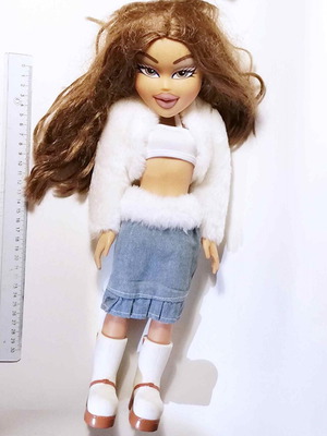 Large doll used, non-original, 40cm height, Bratz style
