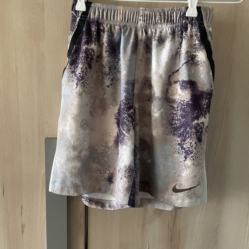 Nike Dry-Fit Shorts used, size 137-147 cm, beige and purple