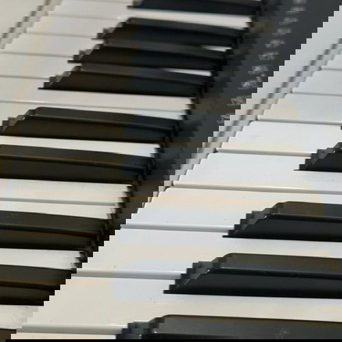 Yamaha PSR-E343 like new