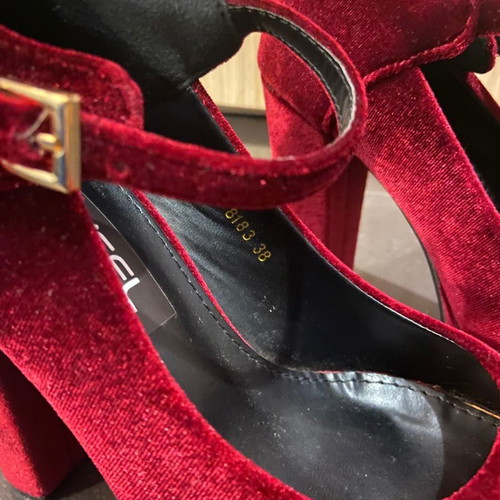 Velvet Bordeaux High Heels Used, Size 37