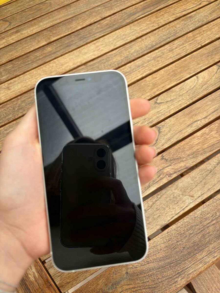 iPhone 12 64GB excellent used, white - € 149,00 - Vendora.cy