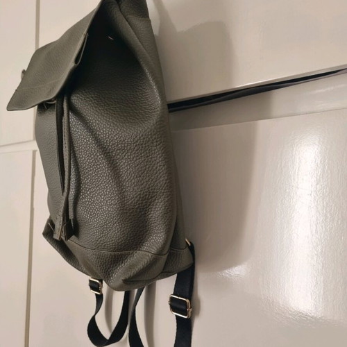 Atmosphere backpack khaki like new